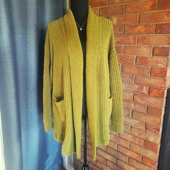Double Zero Sweaters - Double Zero Woman's Soft Knit Cozy Loose Fit Olive Green Cardigan - Size L